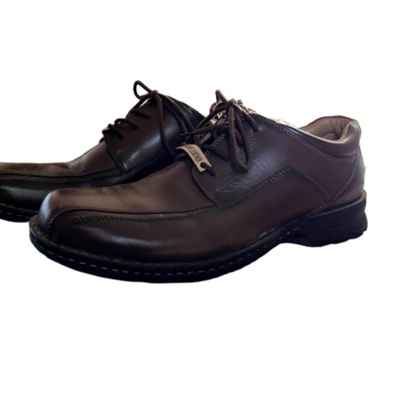 NEW DOCKERS